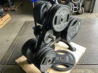 Technogym schijvenrek met 305kg schijven 8x schijven zijn nieuw