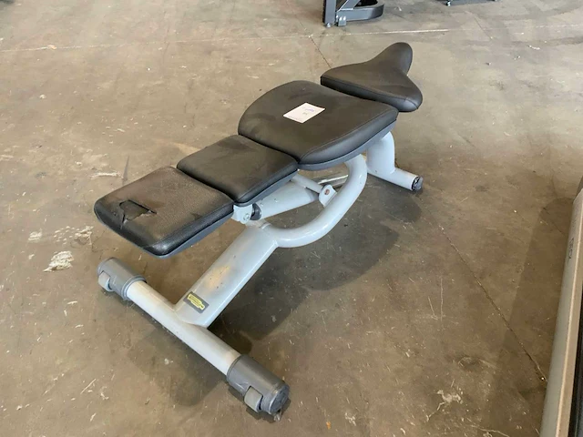 Technogym selection adjustable bench krachtstation - afbeelding 1 van  5