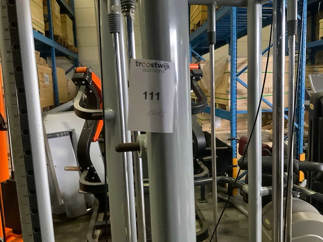 Technogym selection line 4 pulley statin krachtstation - afbeelding 3 van  8