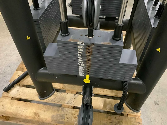 Technogym selection line 4 pulley station krachtstation - afbeelding 7 van  8