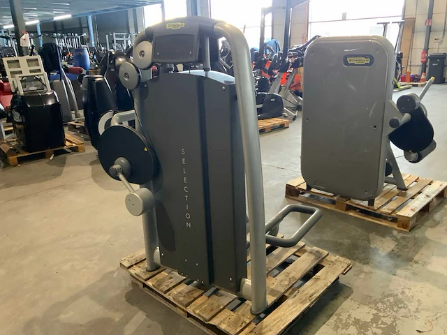 Technogym selection line abdominal crunch krachtstation - afbeelding 7 van  7