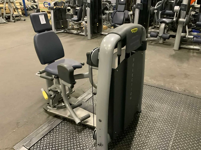 Technogym selection line abductor krachtstation - afbeelding 5 van  6