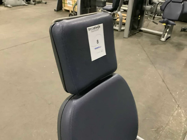 Technogym selection line abductor krachtstation - afbeelding 6 van  6