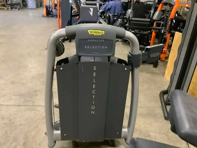 Technogym selection line adductie krachtstation - afbeelding 5 van  5