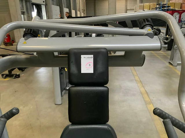 Technogym selection line chest incline krachtstation - afbeelding 4 van  7