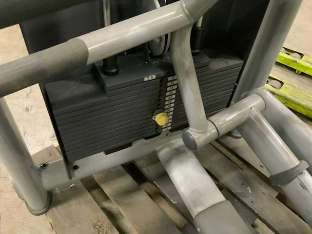 Technogym selection line chest incline krachtstation - afbeelding 4 van  7