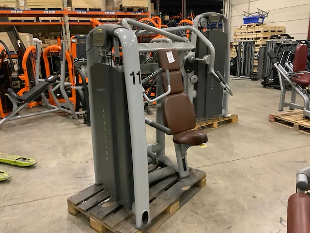 Technogym selection line chest incline krachtstation - afbeelding 5 van  7