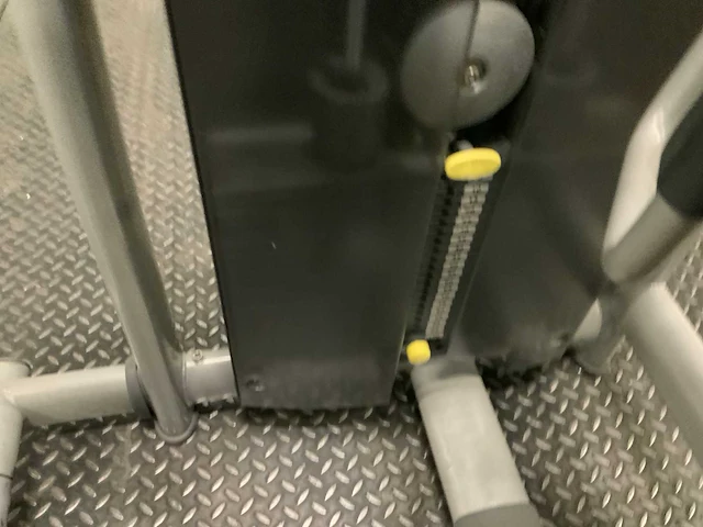 Technogym selection line chestpress krachtstation - afbeelding 4 van  6