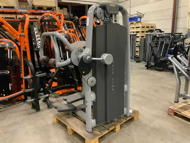 Technogym selection line glute krachtstation - afbeelding 4 van  5