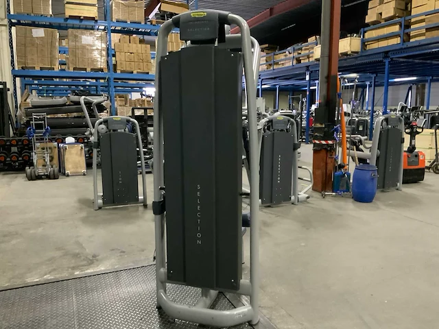 Technogym selection line lat pulley krachtstation - afbeelding 5 van  5