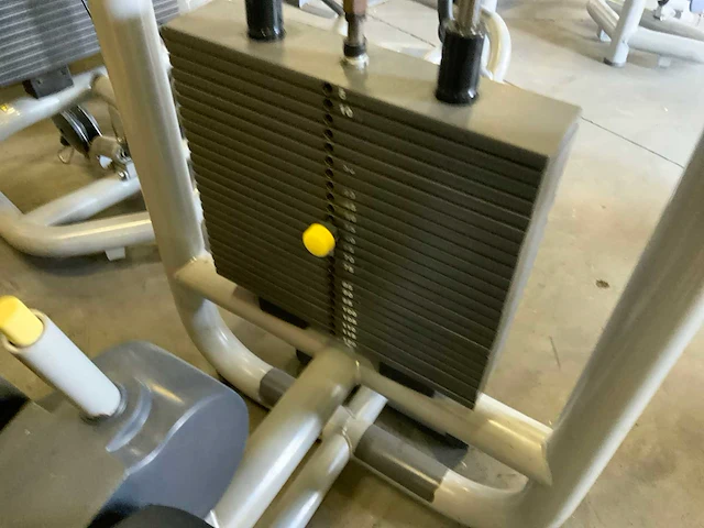 Technogym selection line lat pulley krachtstation - afbeelding 4 van  5