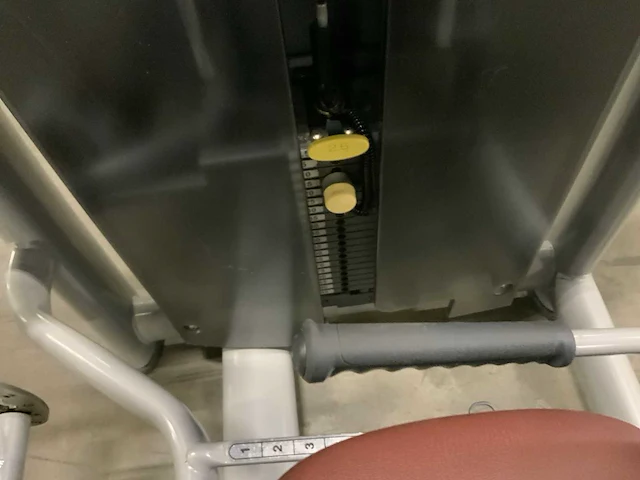 Technogym selection line leg extension krachtstation - afbeelding 3 van  6