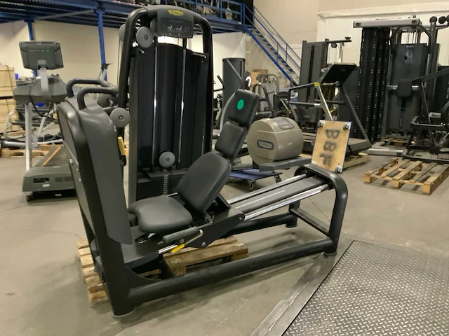 Technogym selection line legpress krachtstation - afbeelding 1 van  7