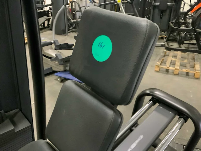Technogym selection line legpress krachtstation - afbeelding 2 van  7