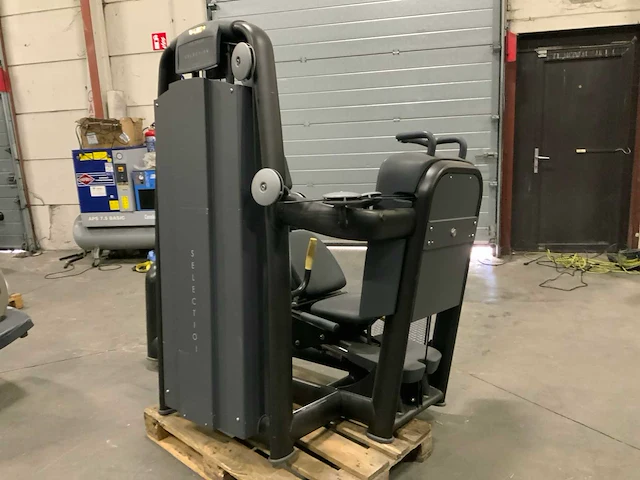 Technogym selection line legpress krachtstation - afbeelding 7 van  7