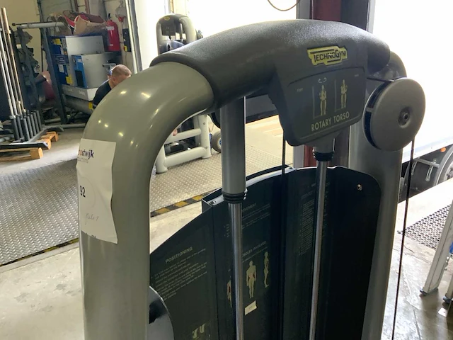Technogym selection line roatary torso krachtstation - afbeelding 3 van  6