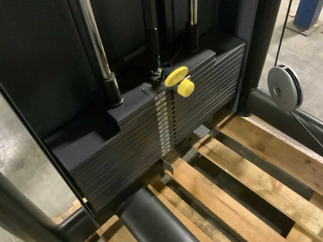 Technogym selection line rotary torso krachtstation - afbeelding 4 van  5