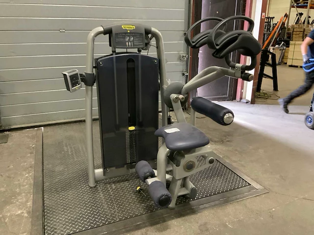 Technogym selection line total abdominal krachtstation - afbeelding 1 van  5