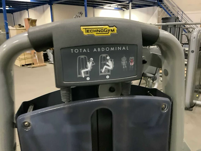 Technogym selection line total abdominal krachtstation - afbeelding 2 van  6