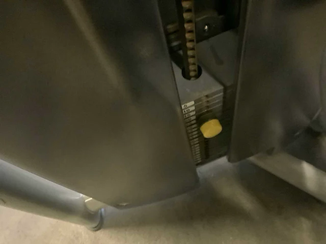 Technogym selection line total abdominal krachtstation - afbeelding 4 van  5