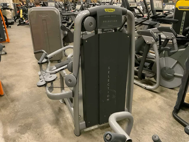 Technogym selection line upperback krachtstation - afbeelding 5 van  5