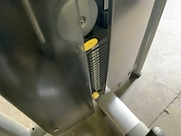 Technogym selection line vertical traction krachtstation - afbeelding 6 van  6