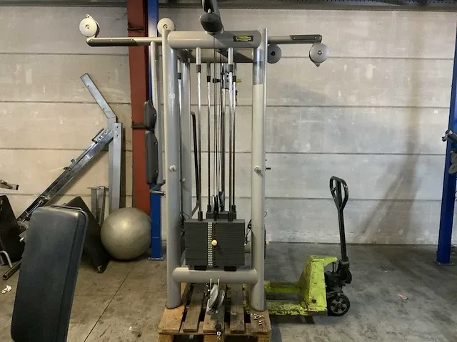 Technogym selectionline 4 pulley station krachtstation - afbeelding 2 van  6