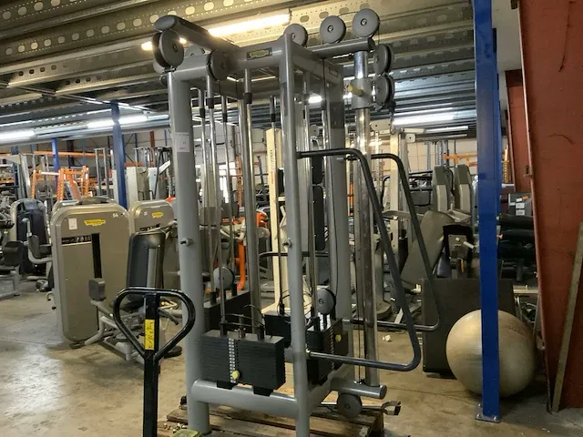 Technogym selectionline 4 pulley station krachtstation - afbeelding 6 van  6