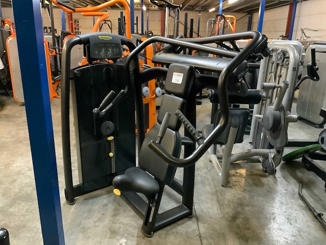Technogym selectionline chest incline krachtstation - afbeelding 1 van  5