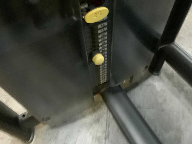 Technogym selectionline chest incline krachtstation - afbeelding 4 van  5
