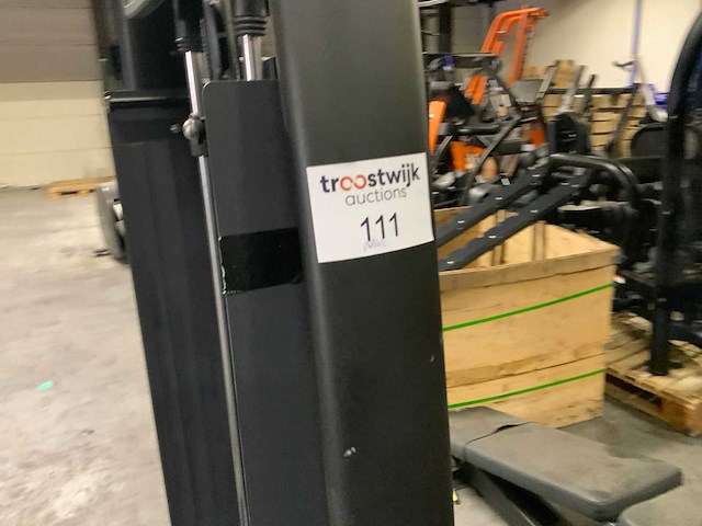 Technogym selectionline pulley krachtstation - afbeelding 5 van  6
