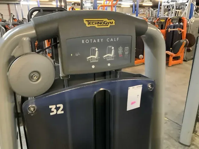 Technogym selectionline rotary calf krachtstation - afbeelding 2 van  5