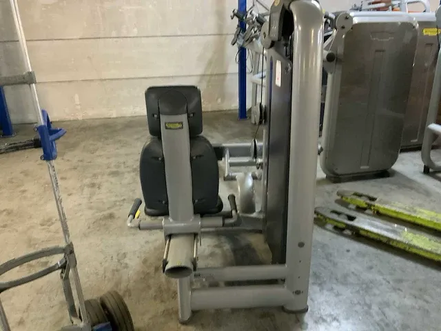 Technogym selectionline rotary calf krachtstation - afbeelding 4 van  5