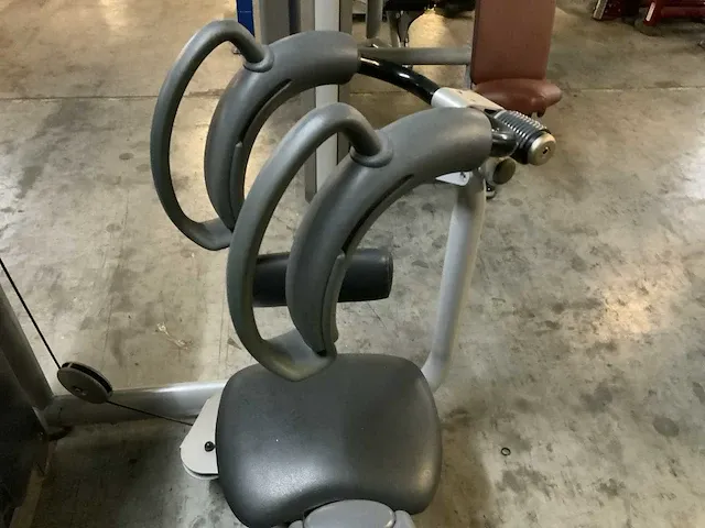 Technogym selectionline rotary torso krachtstation - afbeelding 3 van  6