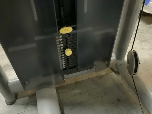 Technogym selectionline rotary torso krachtstation - afbeelding 4 van  6
