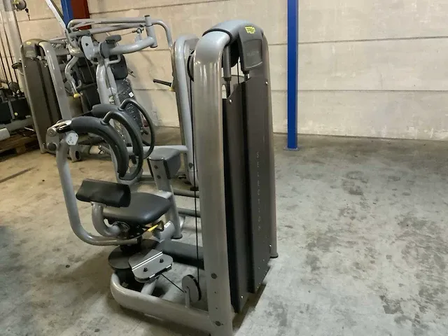 Technogym selectionline rotary torso krachtstation - afbeelding 6 van  6