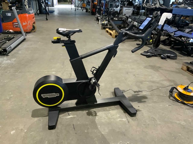 Technogym skill bike spinningbike - afbeelding 1 van  8
