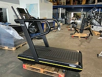 Technogym skill run 500 loopband - afbeelding 1 van  10