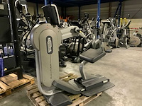 Technogym top excite 70- led crosstrainer - afbeelding 3 van  6