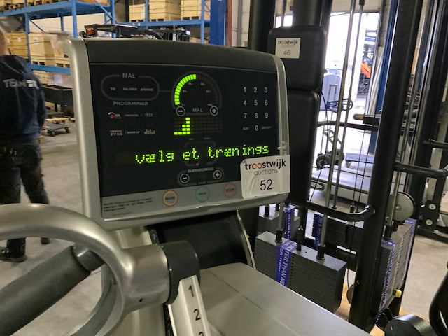 Technogym top excite 70- led crosstrainer - afbeelding 4 van  6