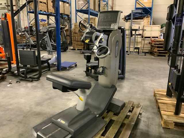 Technogym top excite 70- led crosstrainer - afbeelding 5 van  6
