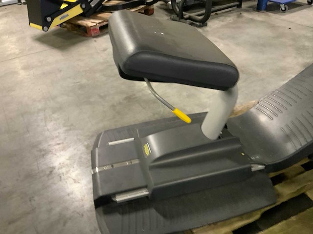 Technogym top excite 70- led crosstrainer - afbeelding 6 van  6