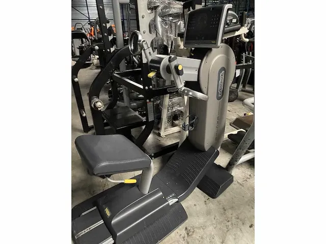 Technogym top excite 700 crosstrainer - afbeelding 1 van  3
