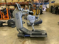 Technogym top excite 700 led crosstrainer - afbeelding 4 van  6