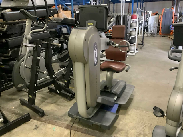 Technogym top excite 700 led crosstrainer - afbeelding 4 van  4