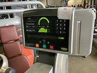 Technogym top excite 700 led crosstrainer - afbeelding 3 van  4