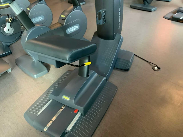 Technogym top excite unity crosstrainer - afbeelding 2 van  6