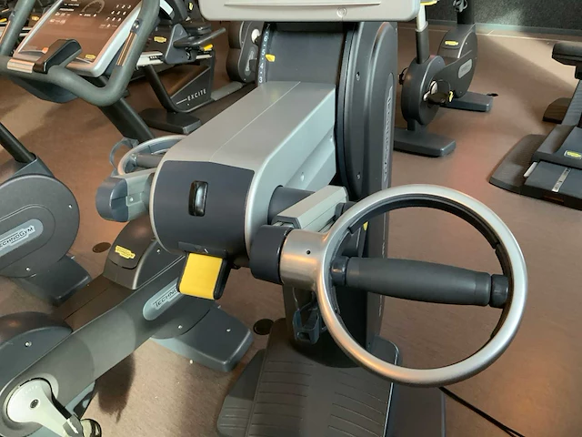 Technogym top excite unity crosstrainer - afbeelding 6 van  6
