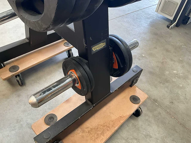 Technogym ziva halterbank voor halters - afbeelding 9 van  9
