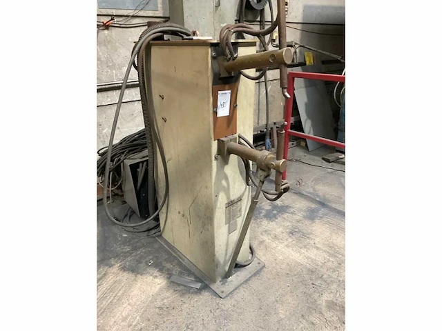 Tecna 4620n puntlasmachine - afbeelding 3 van  7